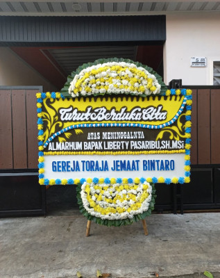 Papan Bunga Duka di Ternate Tengah